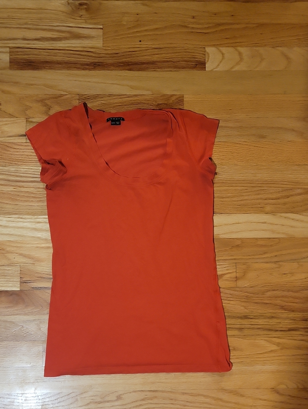 Theory Women's Scoop Neck Tee in Red Orange, Size Medium ** flaw **